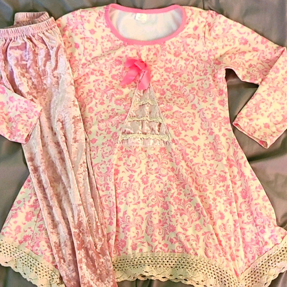 Tunic and leggings